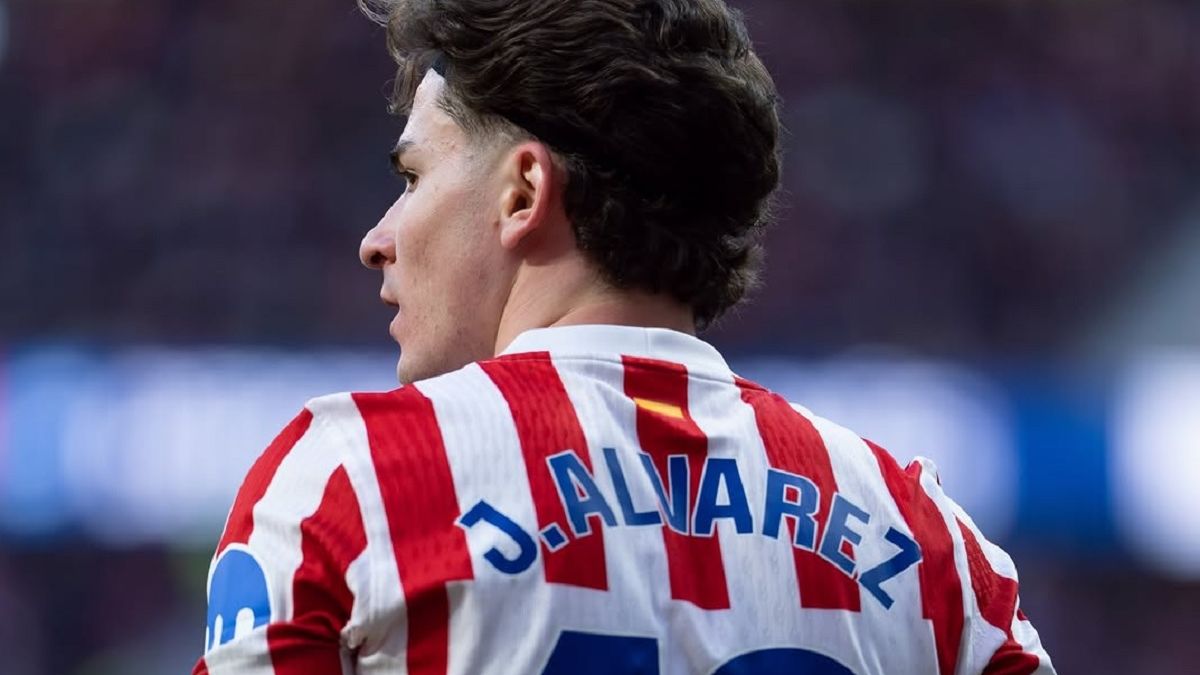 Atlético Madrid explotó contra Barcelona por Julián Álvarez y respondió con tres 
