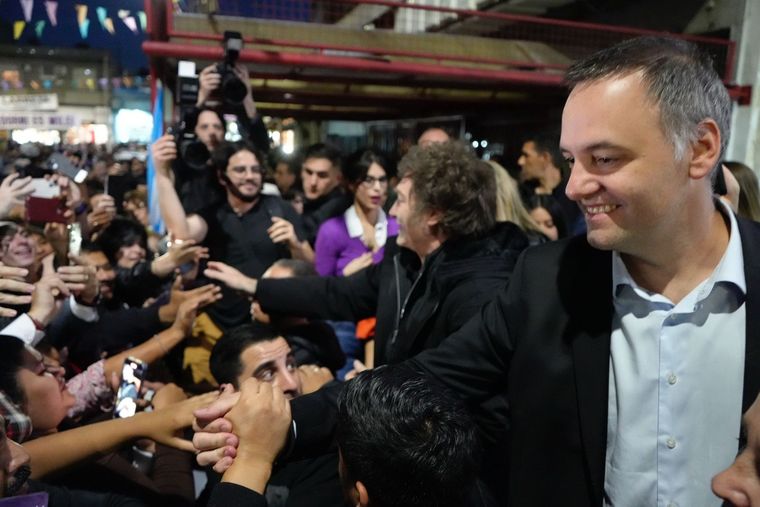 Adorni y Milei aceleran en el tramo final de la campaña. Foto: Archivo MDZ