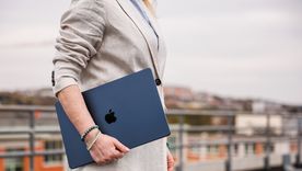 La nueva computadora Apple llegaría con una estética renovada para captar al público joven. La nueva computadora Apple llegaría con una estética renovada para captar al público joven.