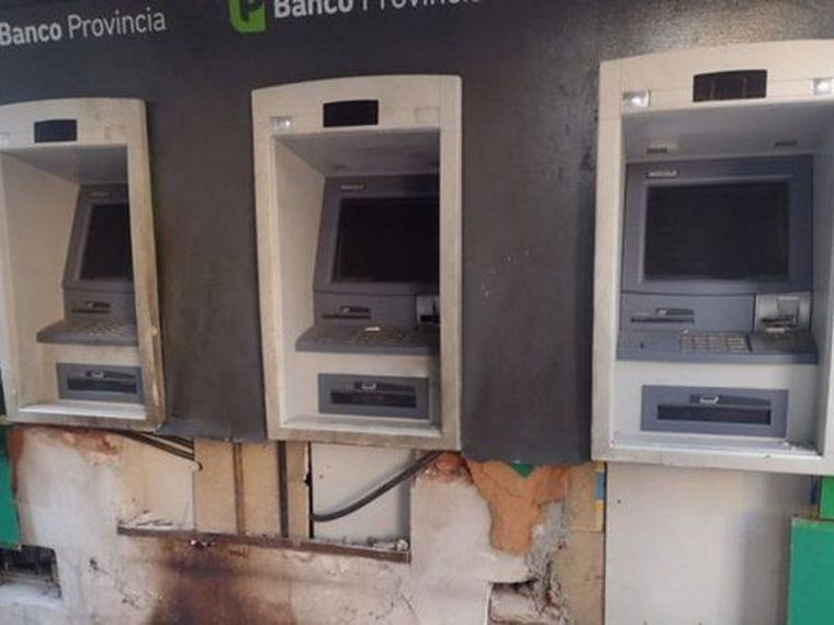 Los investigadores intentan determinar si se trató de un intento de robo o un acto de vandalismo