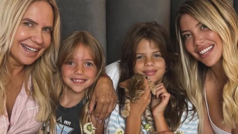 Uno de los últimos encuentros de Nora Colosimo con su hija Wanda Nara. Uno de los últimos encuentros de Nora Colosimo con su hija Wanda Nara.