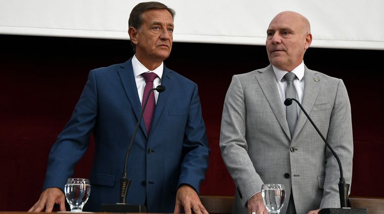 Rodolfo Suarez y Dalmiro Garay acordaron anticipar el retiro de jueces. Foto: ALF PONCE MERCADO / MDZ