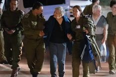 Una de las rehenes liberadas Foto: Efe.