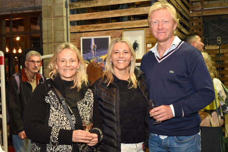 Maymará Brugnoli, Tatiana Brugnoli y Sten Van Beurden. Maymará Brugnoli, Tatiana Brugnoli y Sten Van Beurden.