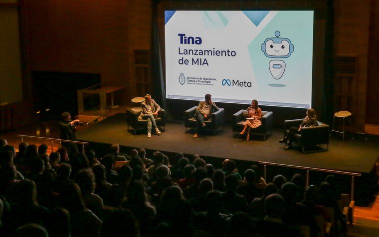 MIA es desarrollada por la Secretaría de Innovación, Ciencia y Tecnología Botmaker y Meta. MIA es desarrollada por la Secretaría de Innovación, Ciencia y Tecnología Botmaker y Meta.