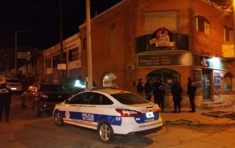 Cansado de las golpizas, el adolescente mató a su padre y se entregó, pero ahora quedó en libertad