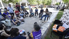 Las clases públicas son la manera de protestar que adoptó la UBA por el conflicto por la ley de financiamiento universitario. Las clases públicas son la manera de protestar que adoptó la UBA por el conflicto por la ley de financiamiento universitario.