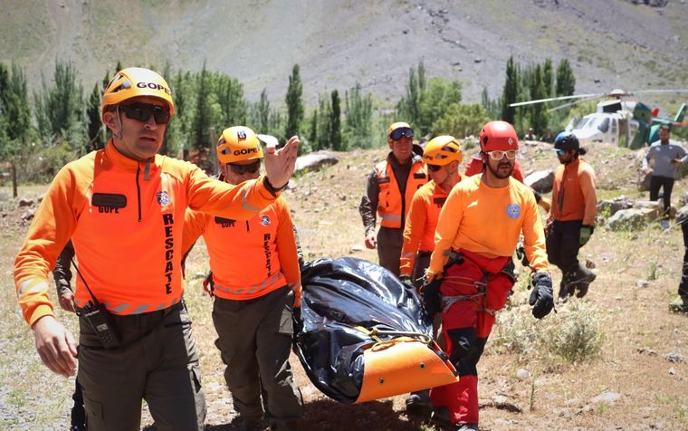Qué sucedió finalmente con los andinistas fallecidos en el Cerro Marmolejo Foto: GRUPO DE RESCATE