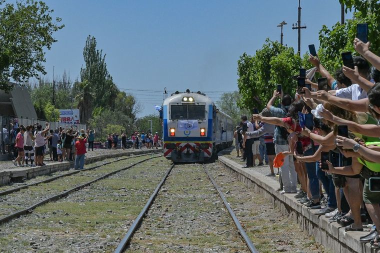 El Ministerio de Transporte de la Nación informó el total de pasajeros que viajaron en trenes de larga distancia durante Semana Santa Foto: Trenes Argentinos