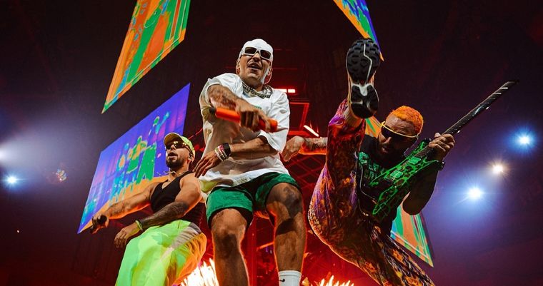 El artista abrirá una nueva edición del torneo continental. Foto: Instagram @feid