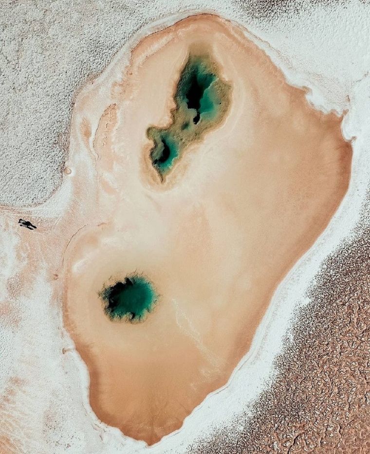 Los Ojos de Mar se ubican a 387 km de la Ciudad de Salta. Foto: IG @hadrienhansen