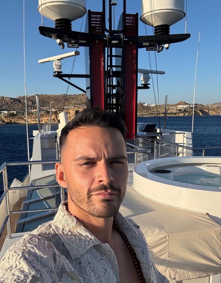 En las imágenes se observan figuras reconocidas del deporte, mujeres y fiestas VIP. En las imágenes se observan figuras reconocidas del deporte, mujeres y fiestas VIP.