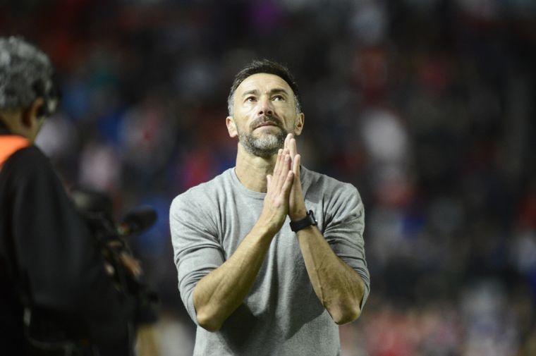 El DT exteriorizó todo su enojo en conferencia de prensa. Foto: Télam