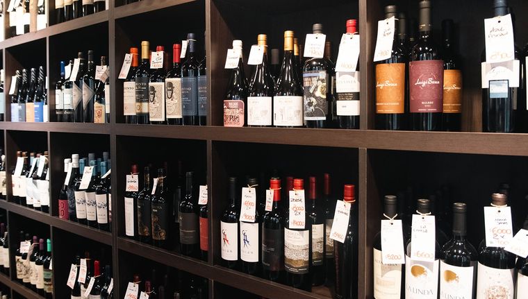 La venta de vinos repuntó en mayo, pero aún resta saber si es estacional o la tendencia se consolida. Foto: Santiago Tagua/MDZ
