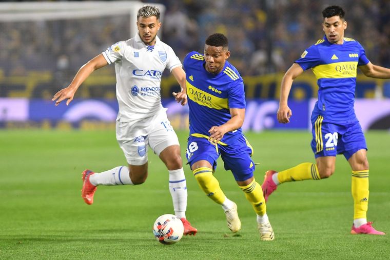 Boca le saca 8 encuentros a Godoy Cruz en el historial. Foto: Télam