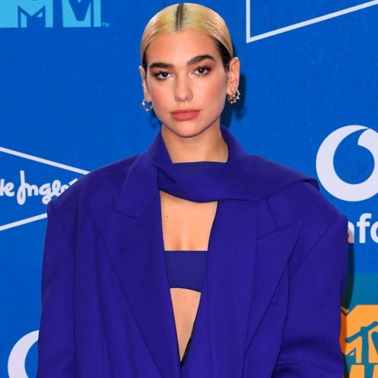 Dua Lipa nos afirma que estas serán las tendencias más buscadas en el 2022 Foto: E! Online