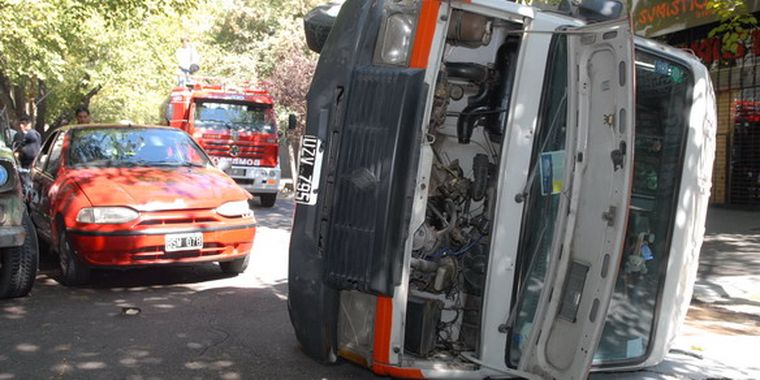Por fortuna los niños a bordo sólo tuvieron heridas leves. Foto: Ivana González/MDZ
