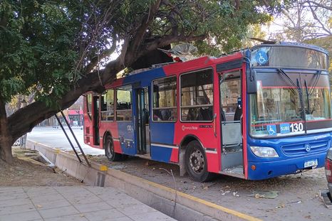 GPS y WhatsApp: las herramientas de EMOP para rescatar viajes tras fallas mecánicas o accidentes. GPS y WhatsApp: las herramientas de EMOP para rescatar viajes tras fallas mecánicas o accidentes.