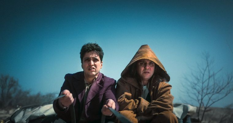 La serie de Netflix que cuenta con 8 capítulso de 40 minutos. La serie de Netflix que cuenta con 8 capítulso de 40 minutos.