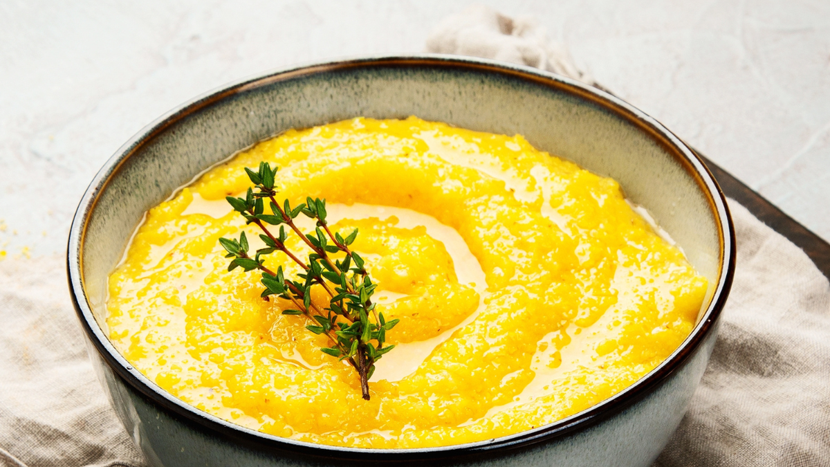 En solo cinco pasos prepará esta receta de polenta súper cremosa