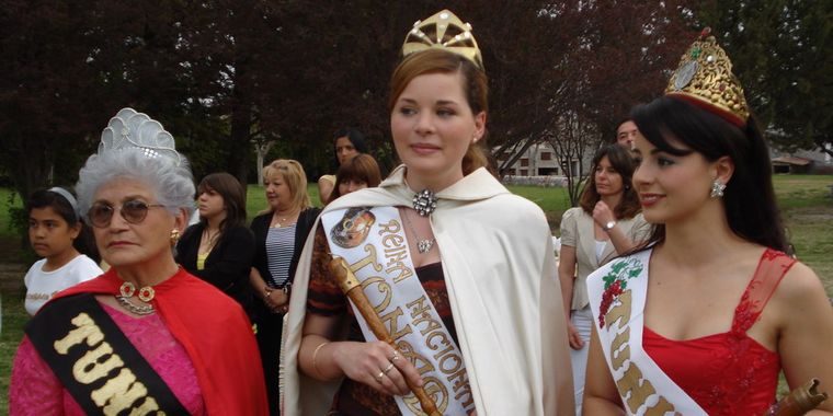 Reina de la tercera edad, reina de la tonada y reina de la vendimia, todas de Tunuyán.