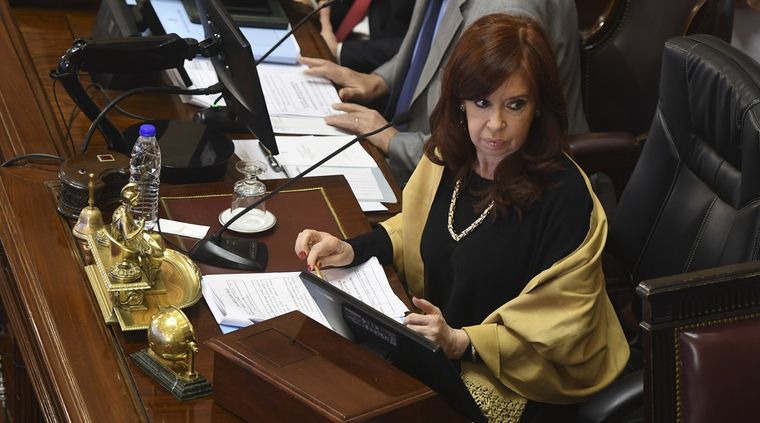 Cristina Kirchner pierde terreno ante Santiago Cafiero.