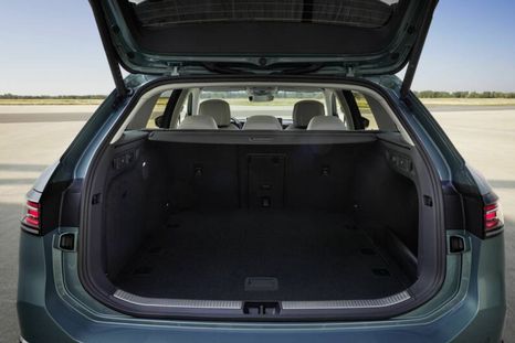 Volkswagen Passat 2024