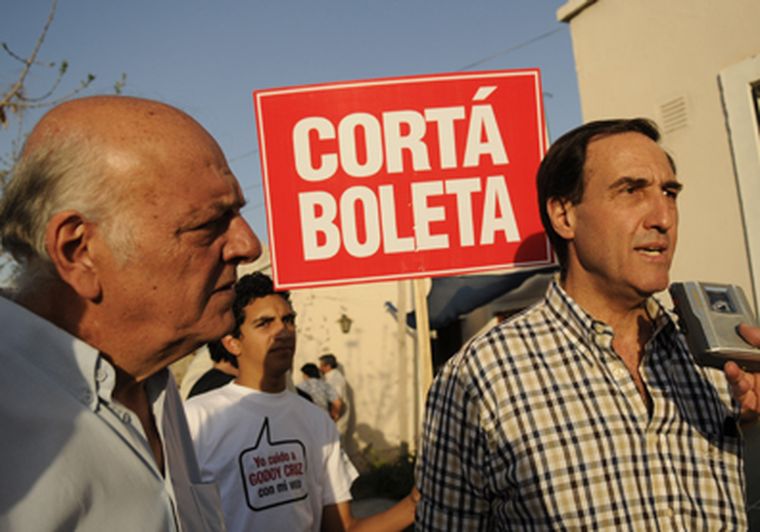 Roberto Iglesias sigue cortando boletas. Foto: Nacho Gaffuri / MDZ