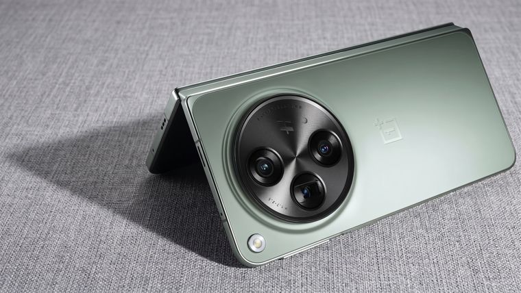 El OnePlus Open compitió en el segmento plegable con un grosor reducido y dos pantallas de alta resolución. El OnePlus Open compitió en el segmento plegable con un grosor reducido y dos pantallas de alta resolución.