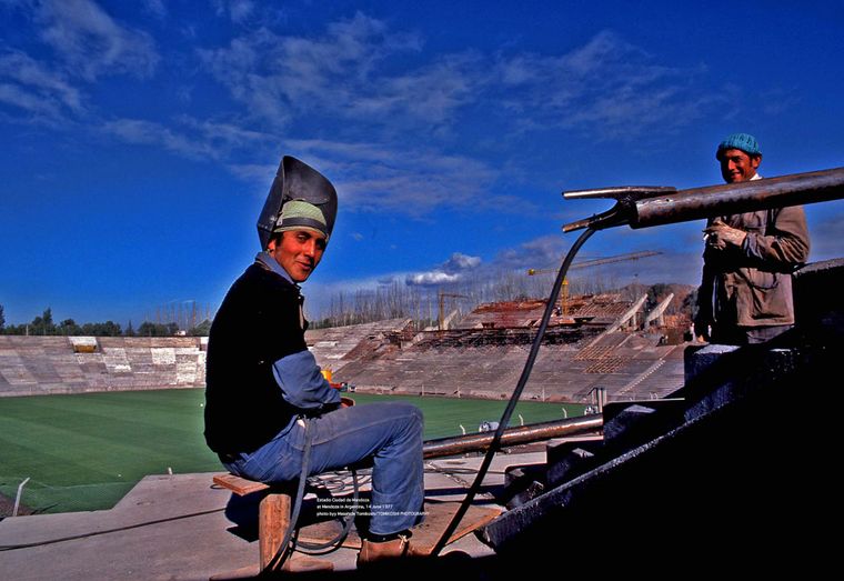 Fotos tomadas hace casi 50 años en Mendoza y otros puntos del país se volvieron virales tras ser publicadas por un reconocido fotógrafo japonés.