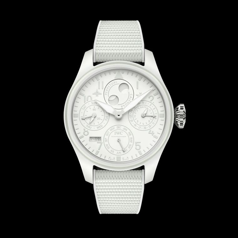 La tecnología Ceralume permite que estos relojes de lujo brillen con luz propia en la oscuridad. La tecnología Ceralume permite que estos relojes de lujo brillen con luz propia en la oscuridad.