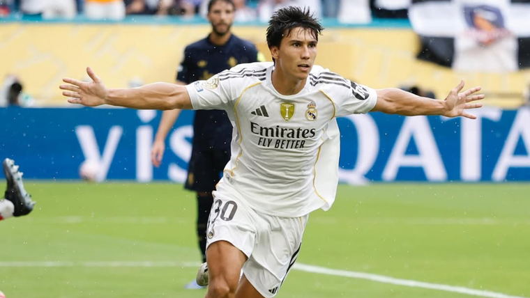 Gonzalo García festejo de gol con el Real Madrid.png