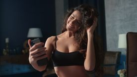 El HMD Fuse protege a los niños con IA contra desnudos. El HMD Fuse protege a los niños con IA contra desnudos.