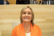 Milena Rosso jugó al popular Candy Crush en vez de prestar atención al importante proyecto que se discutía. Foto: Legislatura de Córdoba