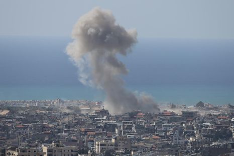 Israel atacó una zona residencial en el Líbano. Israel atacó una zona residencial en el Líbano.