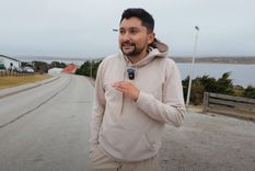 El youtuber chileno Claux.7 inició una serie de contenidos referidos a la guerra de Malvinas y el conflicto de 1978. Foto: Captura de video