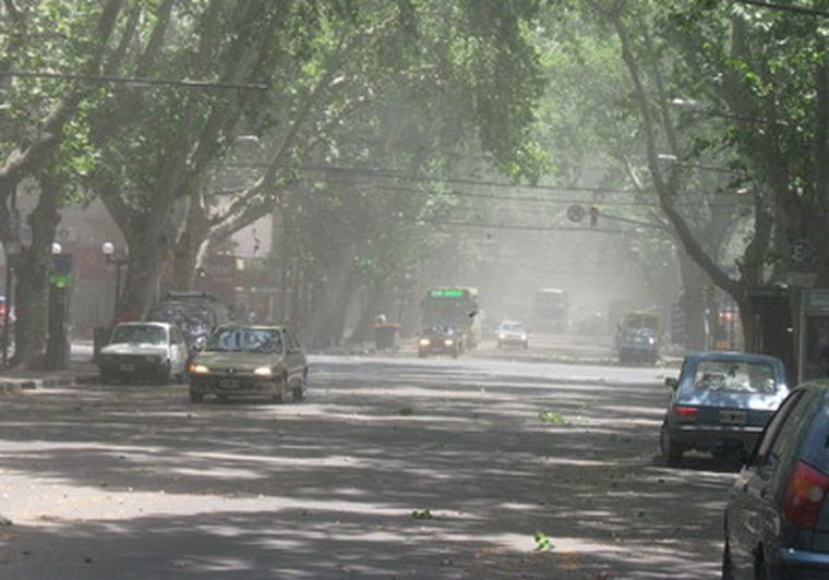 El Zonda bajó a las 13:40