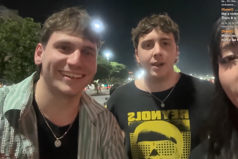 El youtuber y el cineasta perdieron la vida en un accidente aéreo. El youtuber y el cineasta perdieron la vida en un accidente aéreo.