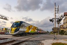 El moderno tren que une Miami y Orlando ofrecerá servicios de lujo Foto: Brightline
