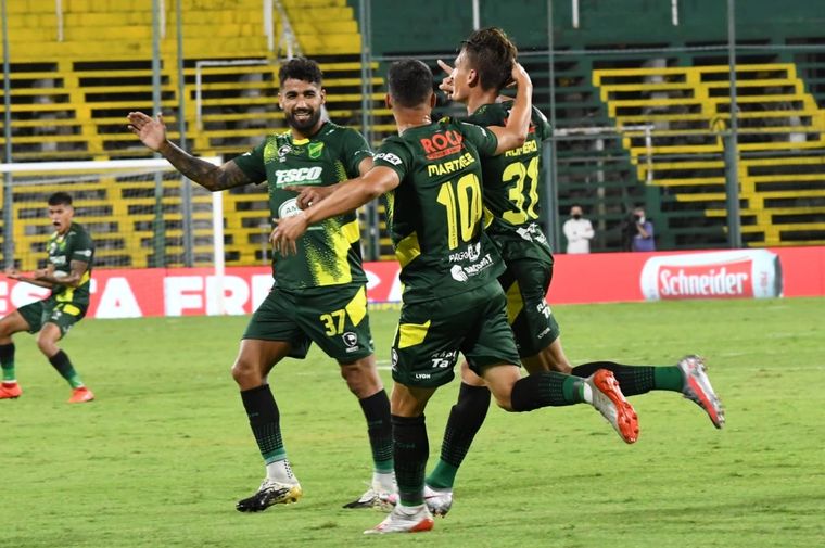 Defensa logró la primera victoria desde el regreso de Beccacece. Foto: Télam