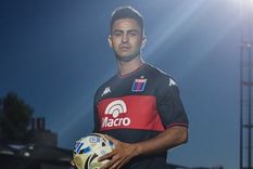 El Pity Martínez palpitó el choque frente a River y dejó una fuerte advertencia. El Pity Martínez palpitó el choque frente a River y dejó una fuerte advertencia.