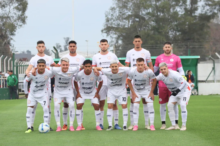 Huracán Las Heras cayó 3-1 ante Camioneros. Foto: Prensa HLH