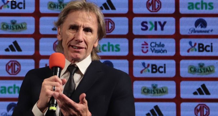 Gareca comunicó su primera convocatoria. Foto: Selección de Chile Twitter