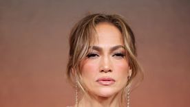 El vestido más amado por las celebridades será la tendencia de esta primavera 2024 Foto: British Vogue