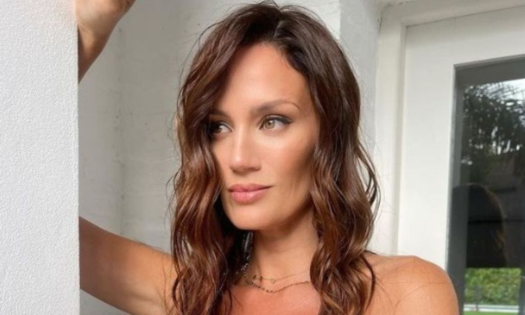 Paula Chaves compartió una foto retro del día en el que ganó Super M La modelo y conductora recordó el momento con nostaglia Foto: @chavespauok