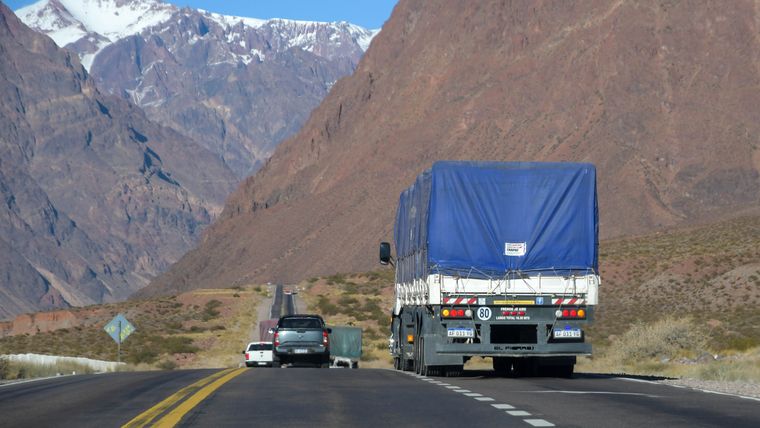 camiones ruta paso a chile uspallata (8).jpg