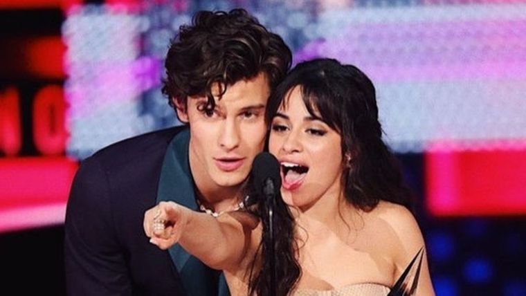 Shawn Mendes, Camila Cabello, redes sociales