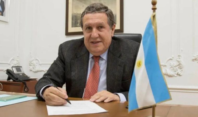 Ramón Puerta apuntó contra el Gobierno.