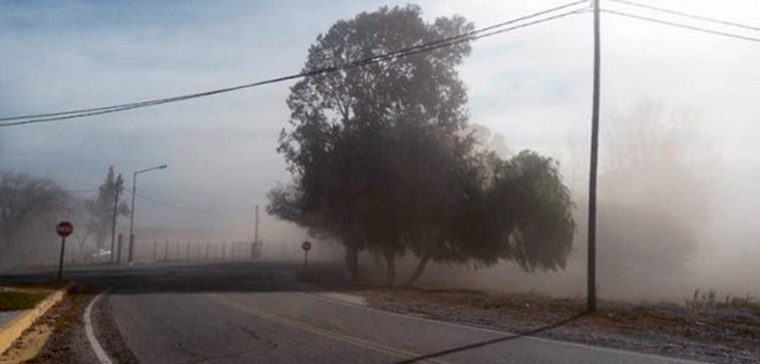 Rige un alerta meteorológica por fuertes vientos para este martes. Foto: Télam