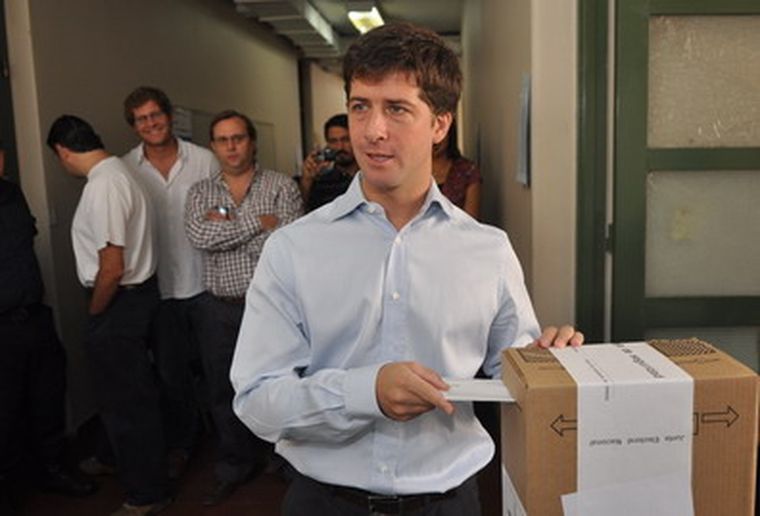 Terranova votó temprano en la Escuela Italiana. Foto: Pachy Reynoso/ MDZ